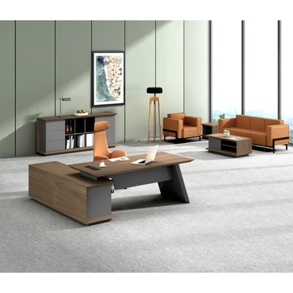Renault Manager desk